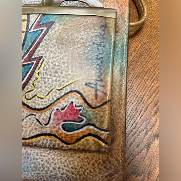 Rare Anuschka Hand Painted (both sides) Crossbody Leather Mini Bag. Signed. - Picture 3 of 6